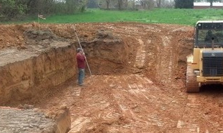 Выкопать котлован под фундамент в Людиново - от 2572 руб. | 2Землекопа-Люд